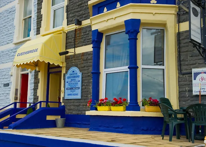 Queensbridge Hotel