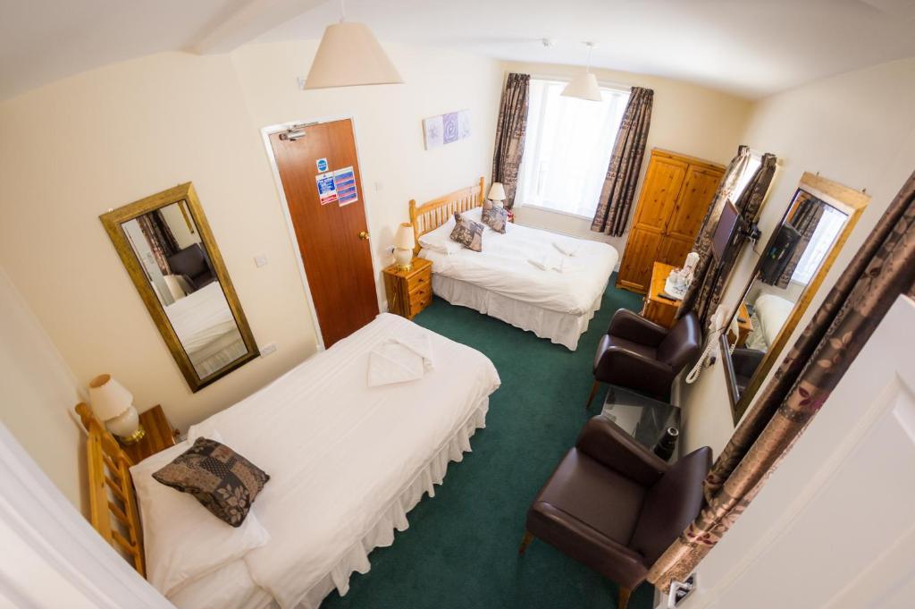 Queensbridge Hotel 3*